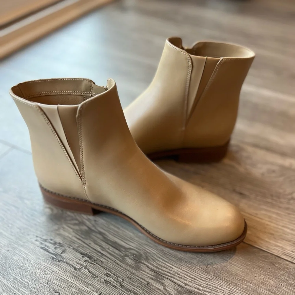 Michael Kors Women’s Lainey Leather Ankle Boot Tan Camel Leather Size 9 NWT